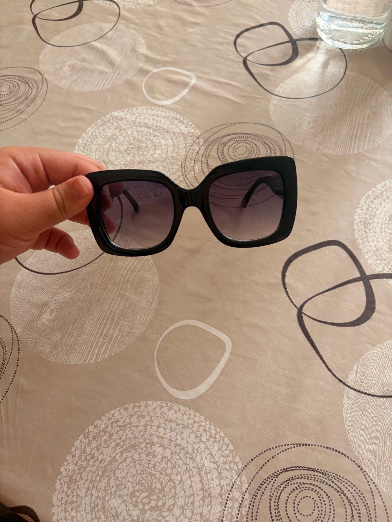 Lunette des soleil noir 